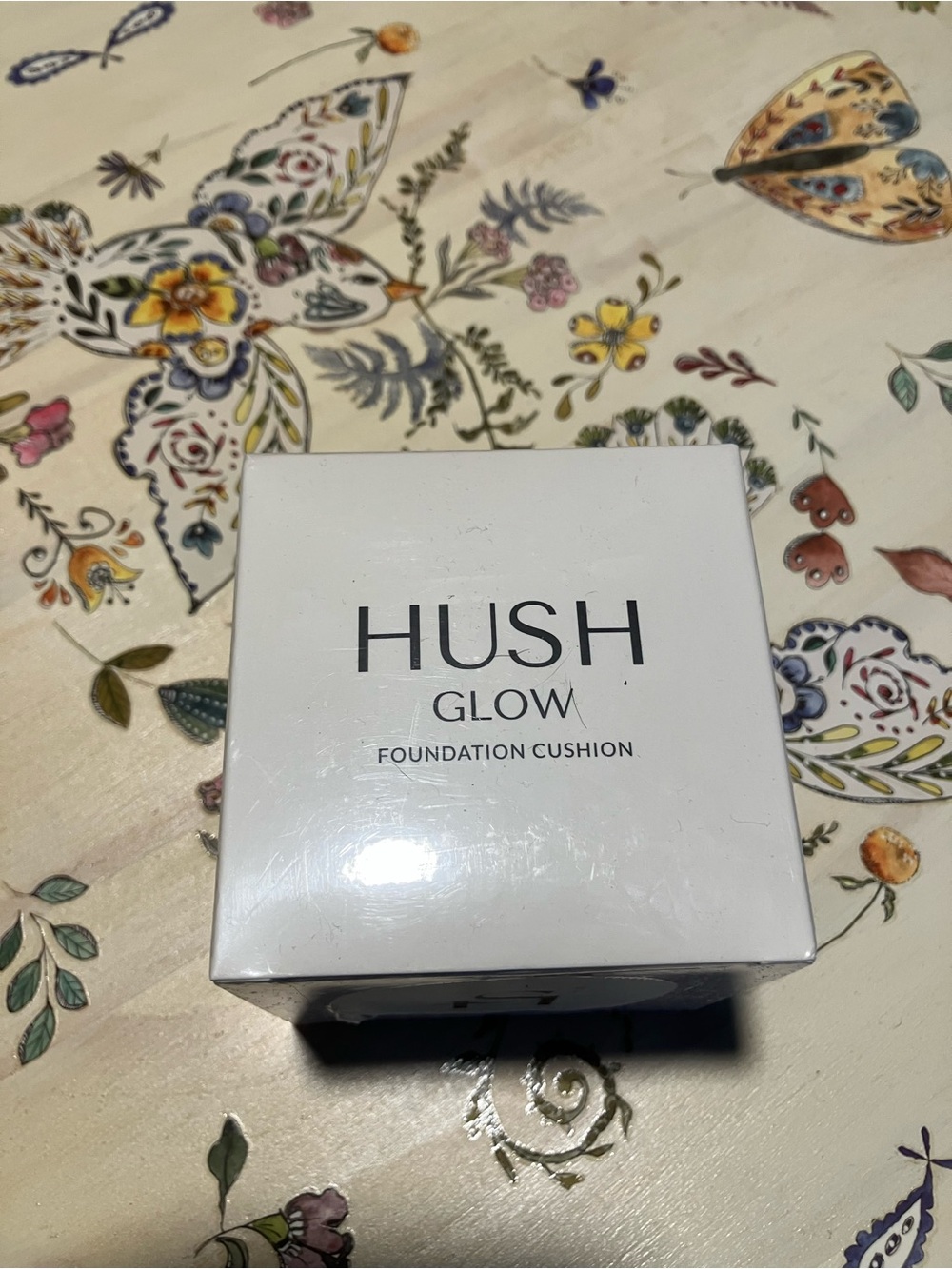 Glow Foundation Cushion - White Compact